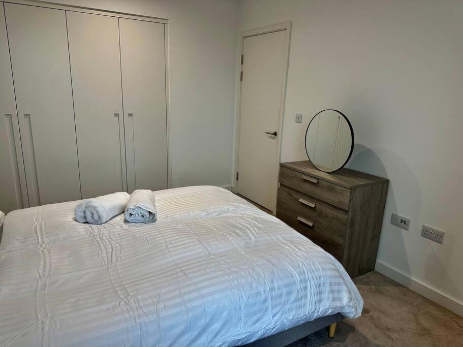 Spacious Modern 1 Bed Apartment. London Exterior photo