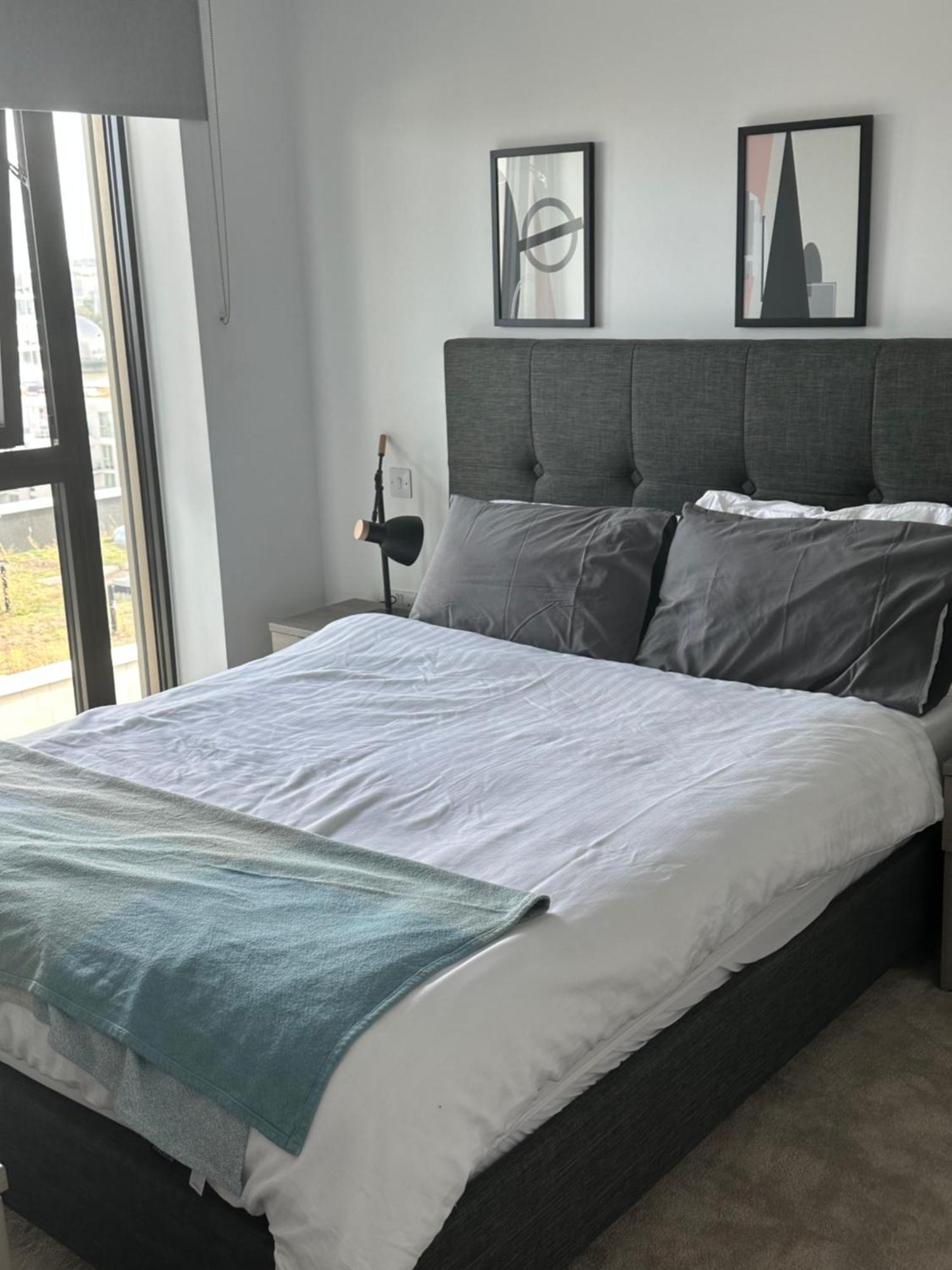 Spacious Modern 1 Bed Apartment. London Exterior photo